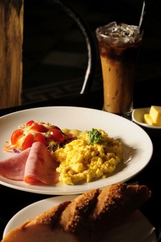 Breakfast-set-1-Our food is exactly what our  menu providesporfolio-egret-grass-food-stylist