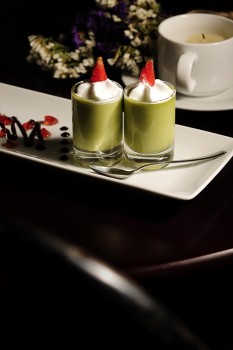 Creme-brulee-Our food is exactly what our  menu providesporfolio-egret-grass-food-stylist