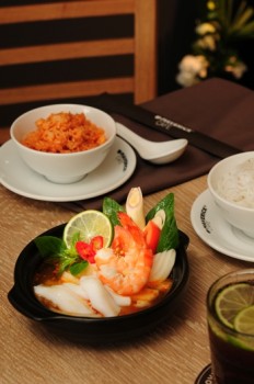 Tom-yum-goong-maverick-cafe-porfolio-egret-grass-food-stylist