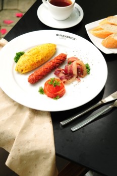 Western-breakfast-maverick-cafe-porfolio-egret-grass-food-stylist